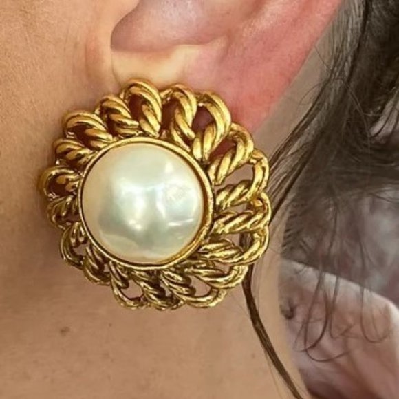 CHANEL Jewelry - AUTHENTIC CHANEL EARRINGS